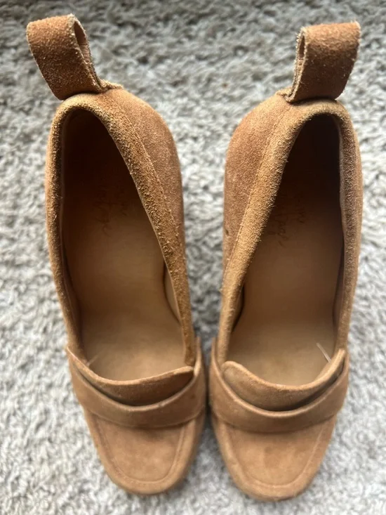 Crown Vintage Women's Suede Loafers in Tan Brown - Picture 4 of 9